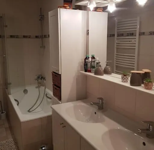 Le Petit Conte - Maison Calme En Centre